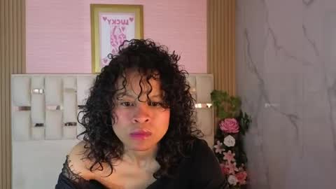 Catalina  online show from April 23, 3:14 am