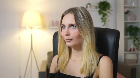 catecrago  online show from November 24, 2:05 pm