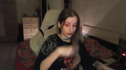 Snapshot of cath_dysphoria_ chatting on October 18, 7:40 pm CATH online show from October 18, 7:40 pm