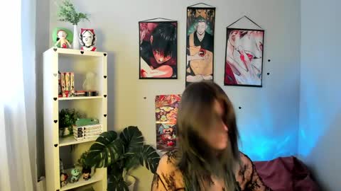 Catherine online show from May 3, 1:06 pm