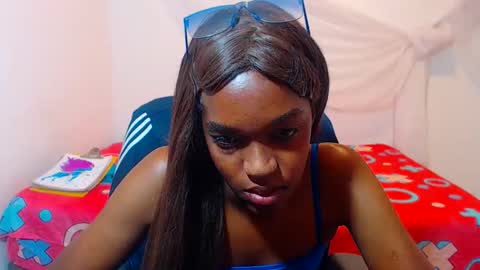 Snapshot of cathi_nahomi chatting on October 21, 11:08 pm cathi_nahomi online show from October 21, 11:08 pm