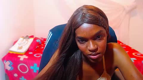 Snapshot of cathi_nahomi chatting on October 22, 11:17 pm cathi_nahomi online show from October 22, 11:17 pm
