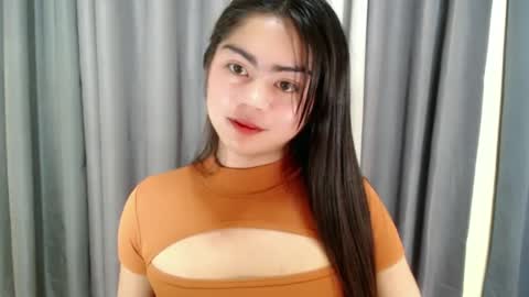 Snapshot of cathy_ho chatting on February 13, 1:59 pm cathy_ho online show from February 13, 1:59 pm