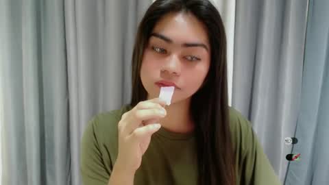 Snapshot of cathy_ho chatting on February 19, 4:44 am cathy_ho online show from February 19, 4:44 am
