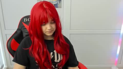 Catrine online show from April 15, 7:12 am