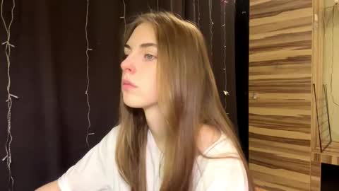 Polly online show from March 10, 8:18 am