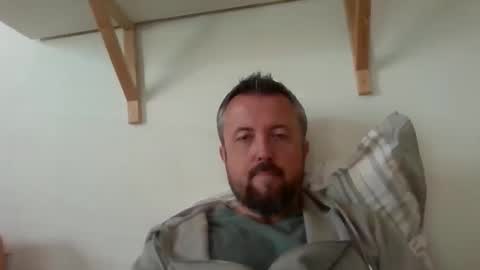 Snapshot of cebcool chatting on October 1, 8:02 am Sb online show from October 1, 8:02 am