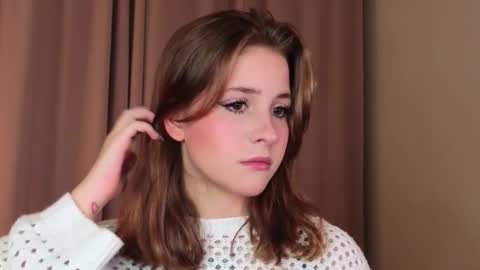 Lina  online show from March 1, 7:18 pm