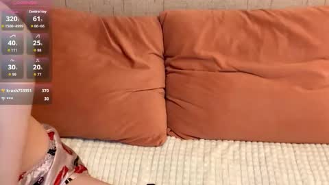 Gina and Dora online show from March 9, 1:38 pm