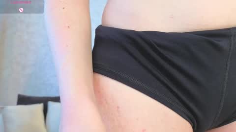 Josie Manesi online show from January 15, 6:55 am