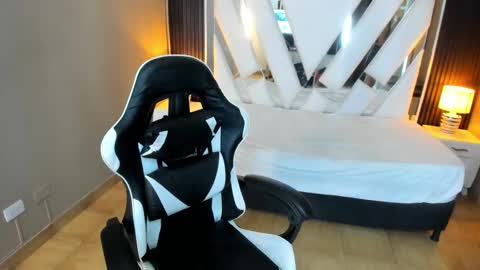 SARA  online show from February 20, 11:23 am