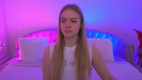 celestenoirr online show from January 13, 8:44 am