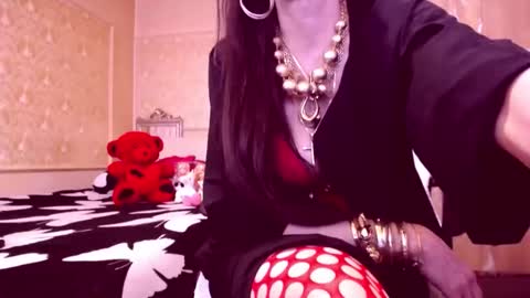 Cerise online show from January 19, 5:06 am