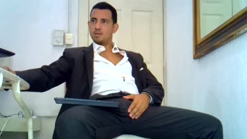 Cesar online show from March 3, 8:32 pm