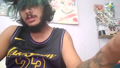 Snapshot of cfm94753 chatting on October 13, 9:28 pm cfm94753 online show from October 13, 9:28 pm