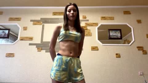 Luna online show from April 2, 1:51 pm