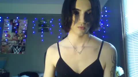 chanel2002 online show from March 7, 5:06 pm