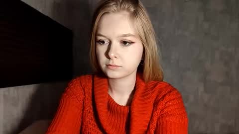 Lia online show from December 15, 8:54 am