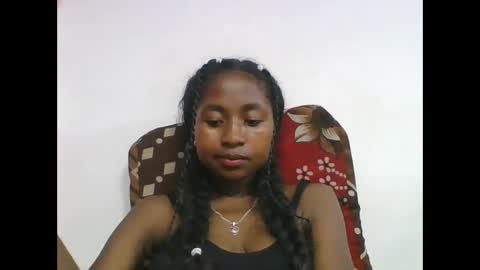 chantale483461 online show from April 20, 6:11 pm