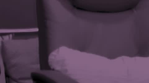 The Queen online show from January 11, 4:02 pm