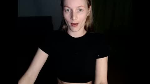 Snapshot of chanti_lovee chatting on March 11, 9:37 pm We Vibe Device that vibrates at the sound of Tips and makes me wet. vibe lush edging daddy lovense online show from March 11, 9:37 pm