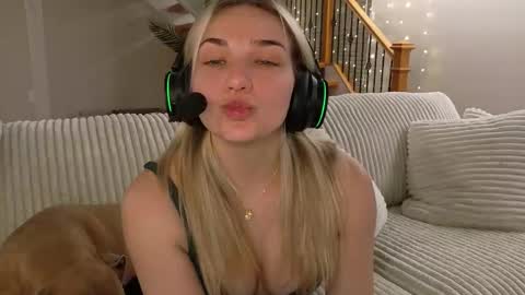 char  online show from February 25, 1:20 am