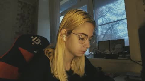 Nancy online show from November 22, 8:13 am