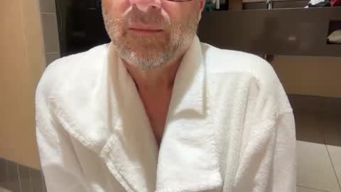 charles4002 online show from January 10, 12:32 pm