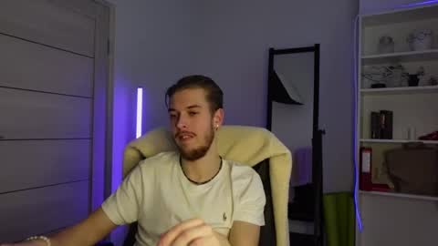 CHARLES SINS online show from February 12, 2:43 pm