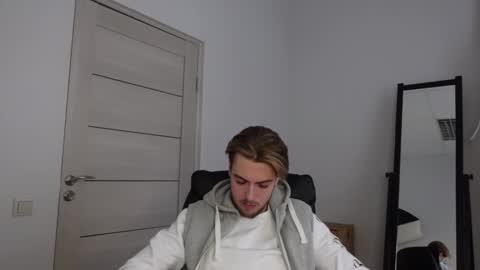 CHARLES SINS online show from March 3, 1:45 pm