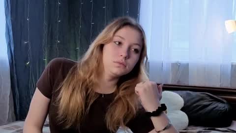 Ariel online show from April 5, 10:45 am