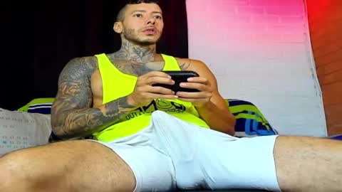 charless_dickenss online show from October 18, 10:30 am