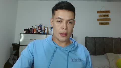 charli 4 online show from March 8, 2:15 am