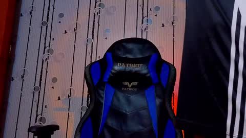 charlies_fox online show from April 12, 3:49 pm