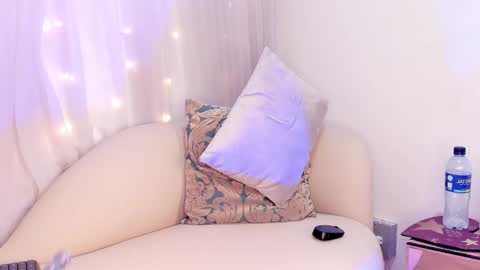   Charlotte  online show from February 21, 9:32 pm