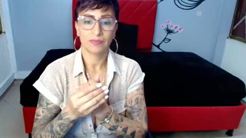 CHARLOTTE GRAY online show from October 14, 12:41 pm