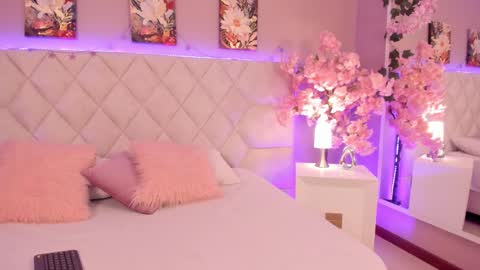 Daniela online show from March 4, 3:25 am