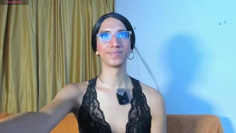Charlotte Laurent online show from June 6, 3:56 am
