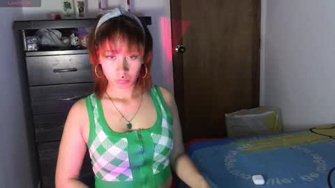 charlotte_morh_ online show from October 28, 4:02 am