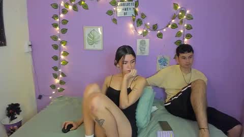 Snapshot of charlotte_queeen chatting on February 15, 10:42 pm Charlotte online show from February 15, 10:42 pm