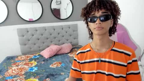 charlotte skiinny online show from December 5, 9:01 pm