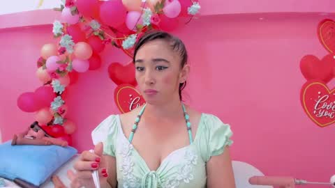 Charlotte  online show from September 15, 6:09 pm