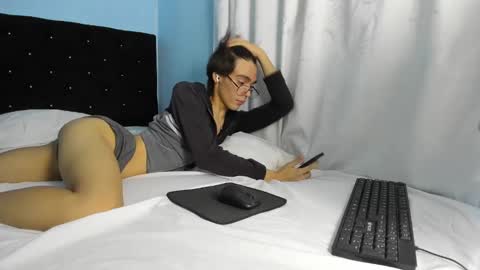 charlotte_xc online show from February 18, 9:20 pm