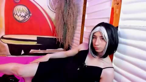  CHARLOTTE  online show from November 3, 8:21 pm