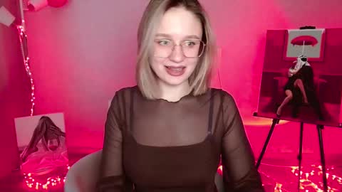 Snapshot of charming_beauty chatting on March 1, 2:59 am Michelle online show from March 1, 2:59 am