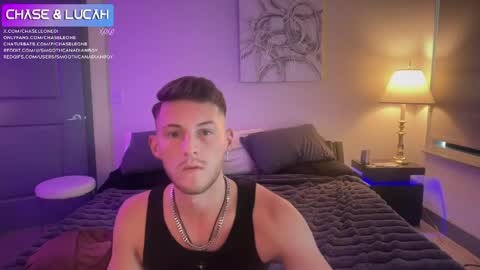 SmoothCanadianBoy online show from April 13, 11:31 pm