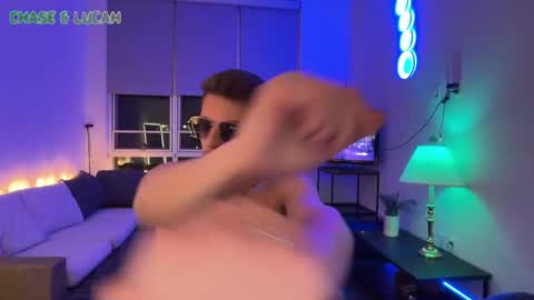 SmoothCanadianBoy online show from April 23, 12:51 am