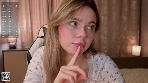 Emilia online show from June 19, 4:18 am