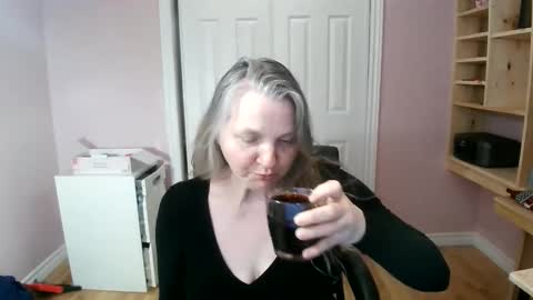 chealsiek online show from April 3, 11:33 pm