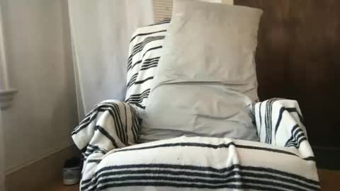 Snapshot of checkoutmynuts99 chatting on February 17, 8:16 pm checkoutmynuts99 online show from February 17, 8:16 pm